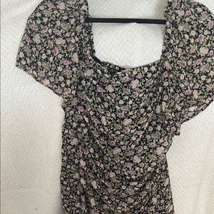 Black Tape Black and White Ruched Floral Sleeve dress